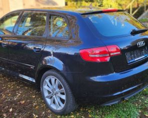 Audi A3 Sportback 1.6 TDI DSG Ambition 