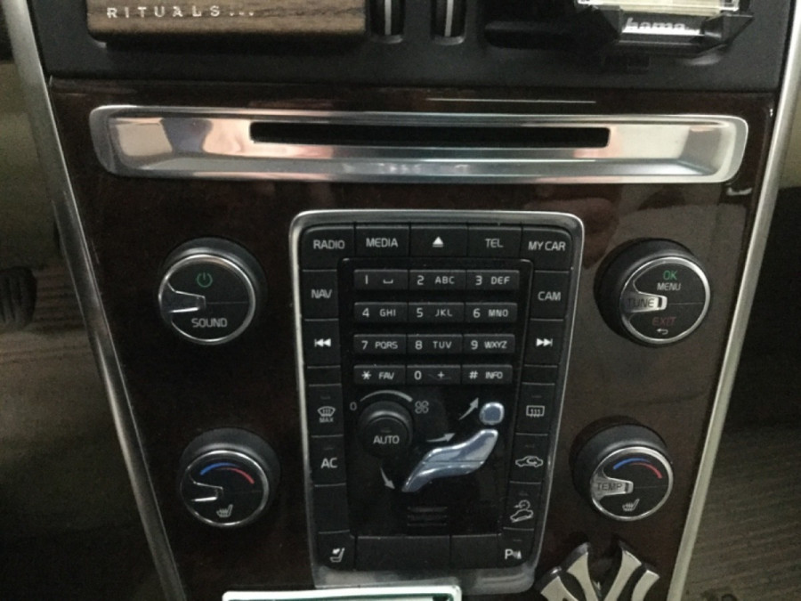 max-AE30420_af969a150edeaa6950ce42dc2e67ea0f