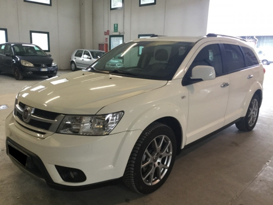 max-TA57826_1b5907877a5de8aee4b66e4d7b3036c1