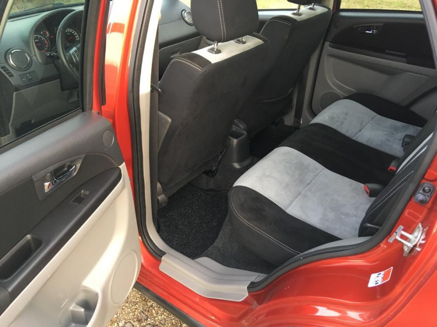 Suzuki SX4 1.6 Manuál 5st. 4x4 LIMITED + sezónne prezutie