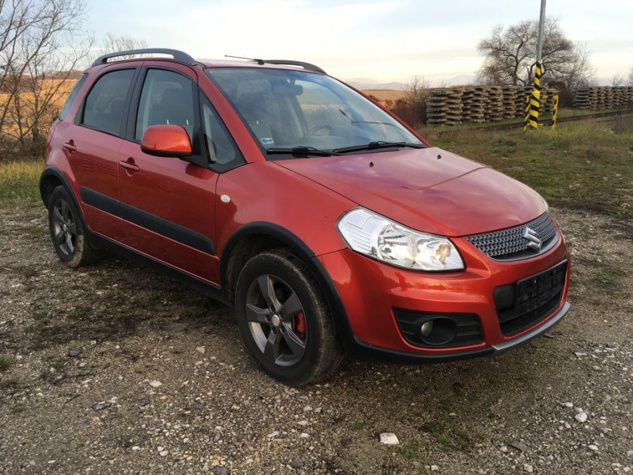 Suzuki SX4 1.6 Manuál 5st. 4x4 LIMITED + sezónne prezutie