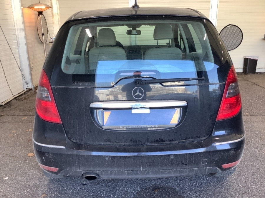 max-VA12208_fcf7683ff29d21bdb5f888341a840dca