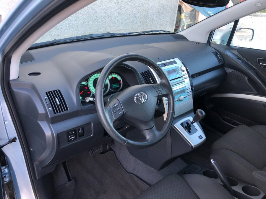 Toyota Corolla Verso 1.8VVT-i Automat • SOL• 1.majiteľ → 7-miest → sezónne prezutie