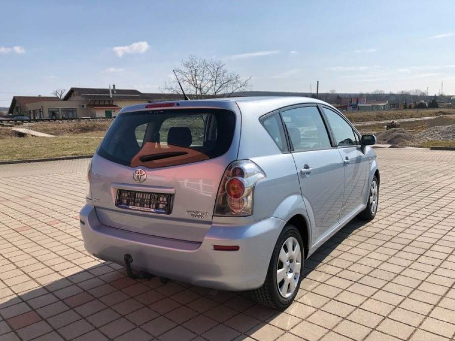 Toyota Corolla Verso 1.8VVT-i Automat • SOL• 1.majiteľ → 7-miest → sezónne prezutie