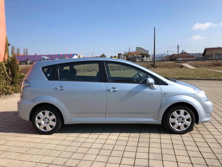 Toyota Corolla Verso 1.8VVT-i Automat • SOL• 1.majiteľ → 7-miest → sezónne prezutie