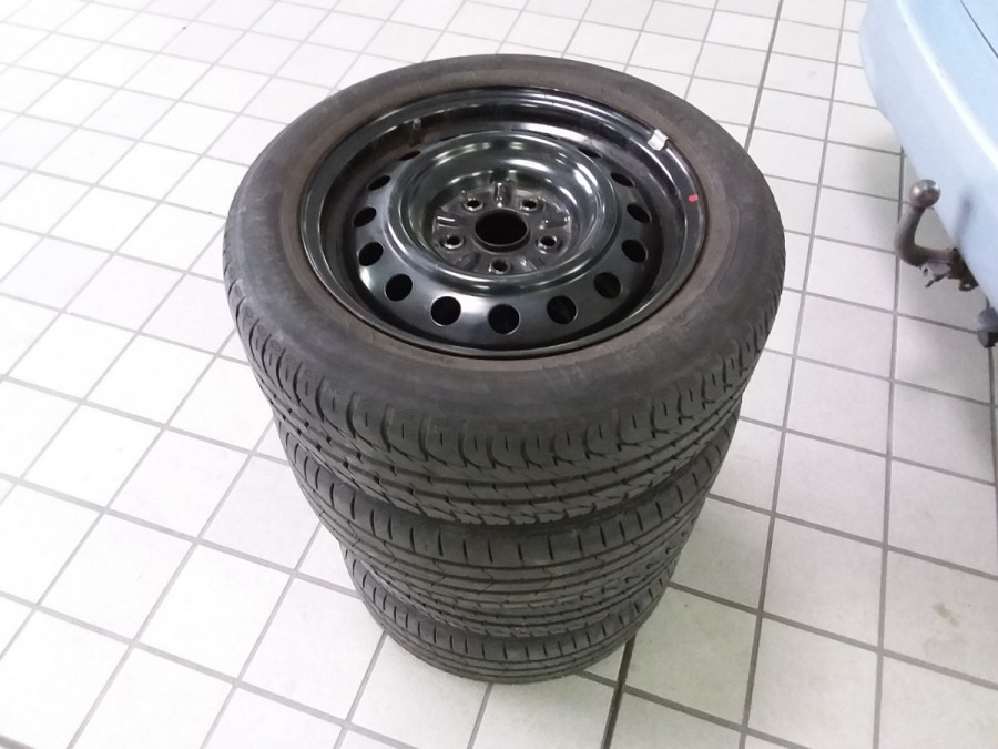 Toyota Corolla Verso 1.8VVT-i Automat • SOL• 1.majiteľ → 7-miest → sezónne prezutie