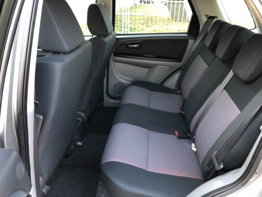 Suzuki Sx4 1.6 Automat • COMFORT• Keyless → sezónne prezutie