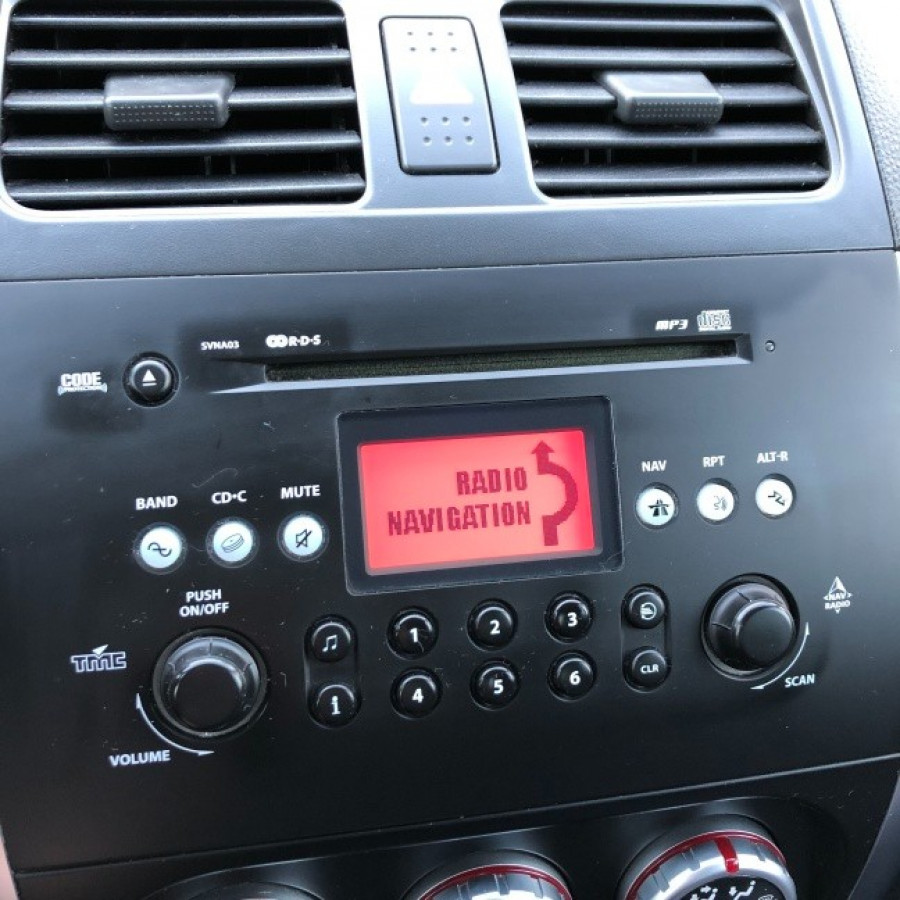 Suzuki Sx4 1.6 Automat • COMFORT• Keyless → sezónne prezutie