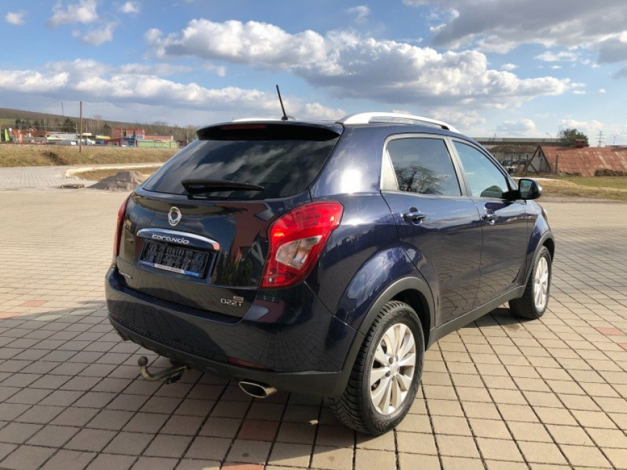 Ssangyong Korando 2.2TD Automat 4x4 • QUARTZ• Ťažné ► Navi 