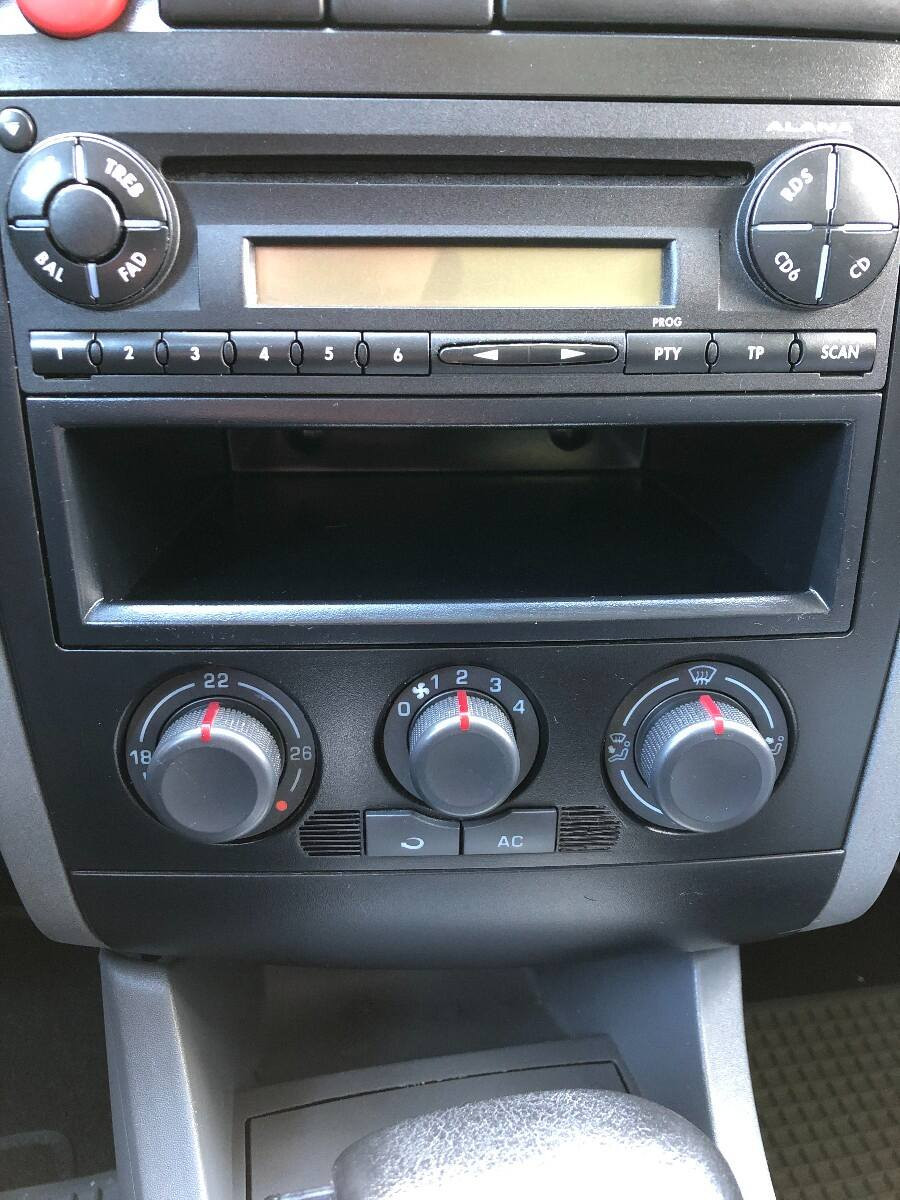 Seat Ibiza 1.6 Automat • STELLA•  Klimatizácia