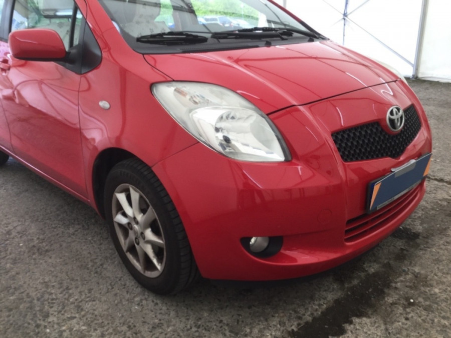 Toyota Yaris 1.3 VVT-i Automat • SOL•  sezónne prezutie 