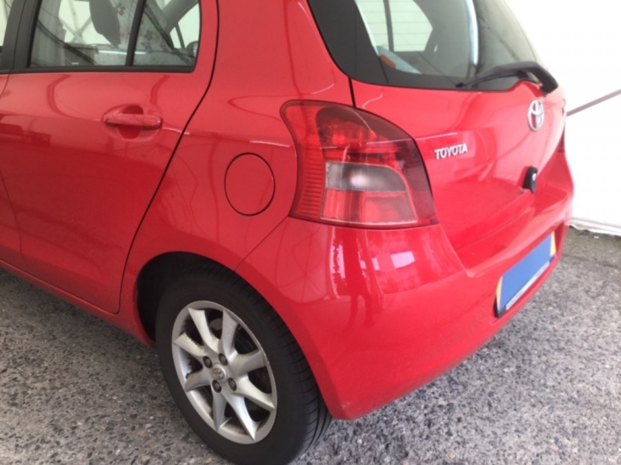Toyota Yaris 1.3 VVT-i Automat • SOL•  sezónne prezutie 