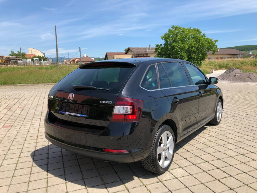 Škoda Rapid Spaceback 1.0TSi DSG Ambition KESSY Panoráma 2018 1.majiteľ
