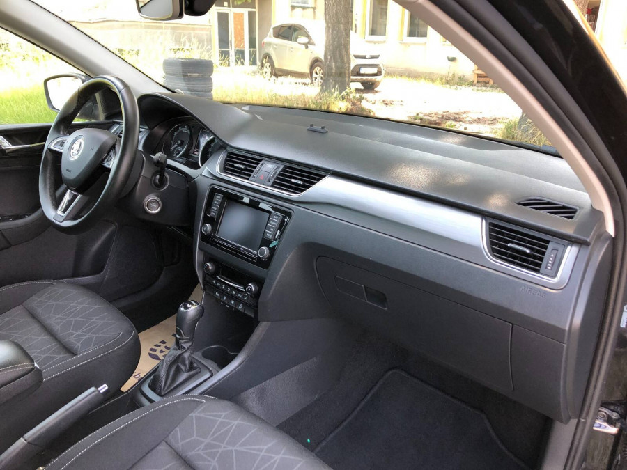 Škoda Rapid Spaceback 1.0TSi DSG Ambition KESSY Panoráma 2018 1.majiteľ