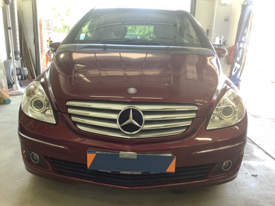 Mercedes Benz B 200 Automat •SPORT• 2007 BI-xenón → cúvacie senzory