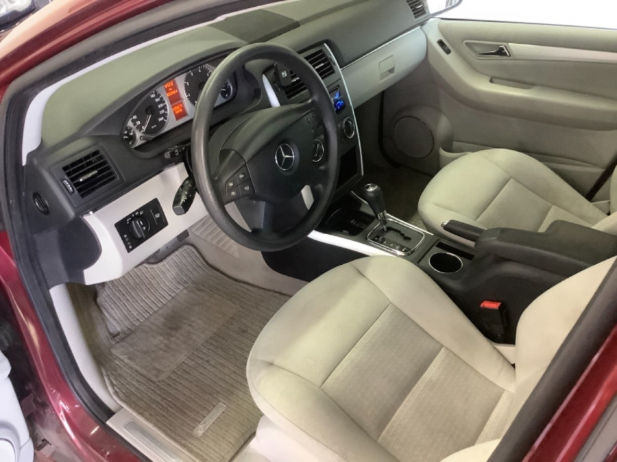 Mercedes Benz B 200 Automat •SPORT• 2007 BI-xenón → cúvacie senzory