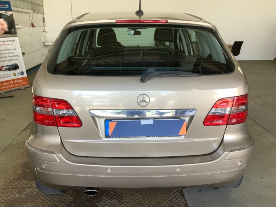 Mercedes Benz B 200 Automat • SPORT•  parkovacie senzory 