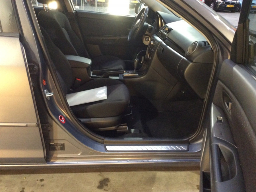 Mazda 3 1.6 Automat •COMFORT• 2007