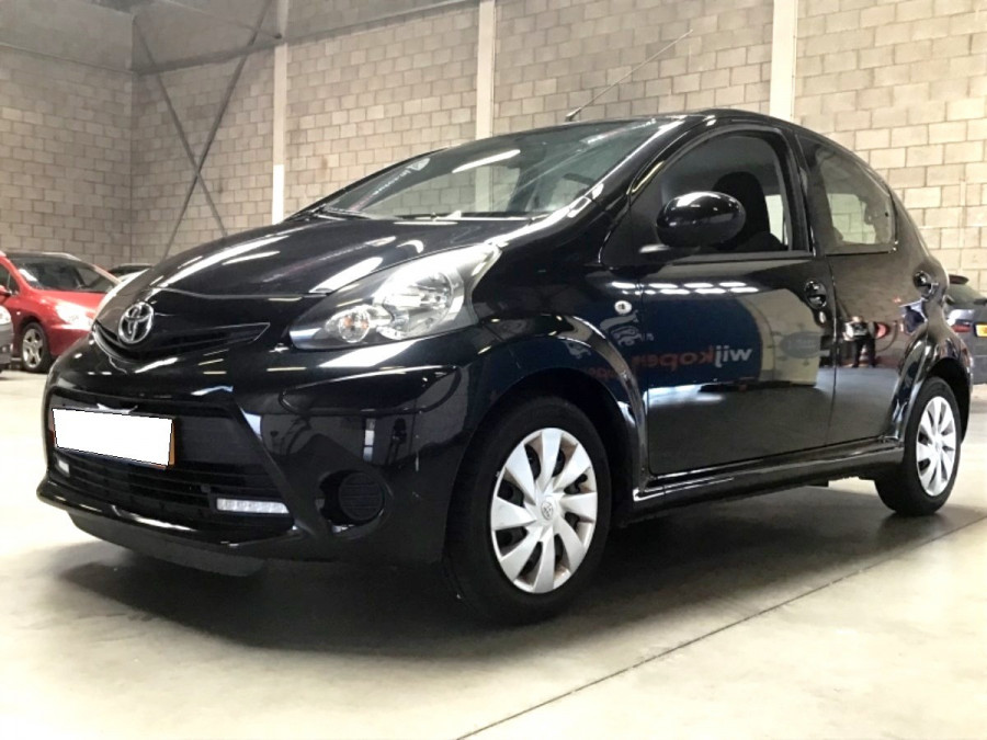 Toyota Aygo 1.0 Automat COOL 1.majiteľ + sezónne prezutie 