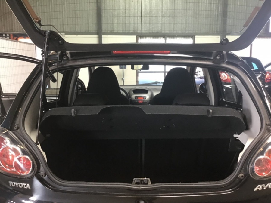 Toyota Aygo 1.0 Automat COOL 1.majiteľ + sezónne prezutie 