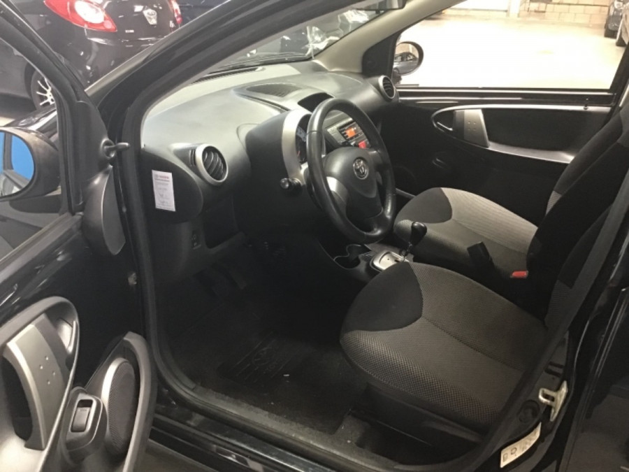 Toyota Aygo 1.0 Automat COOL 1.majiteľ + sezónne prezutie 