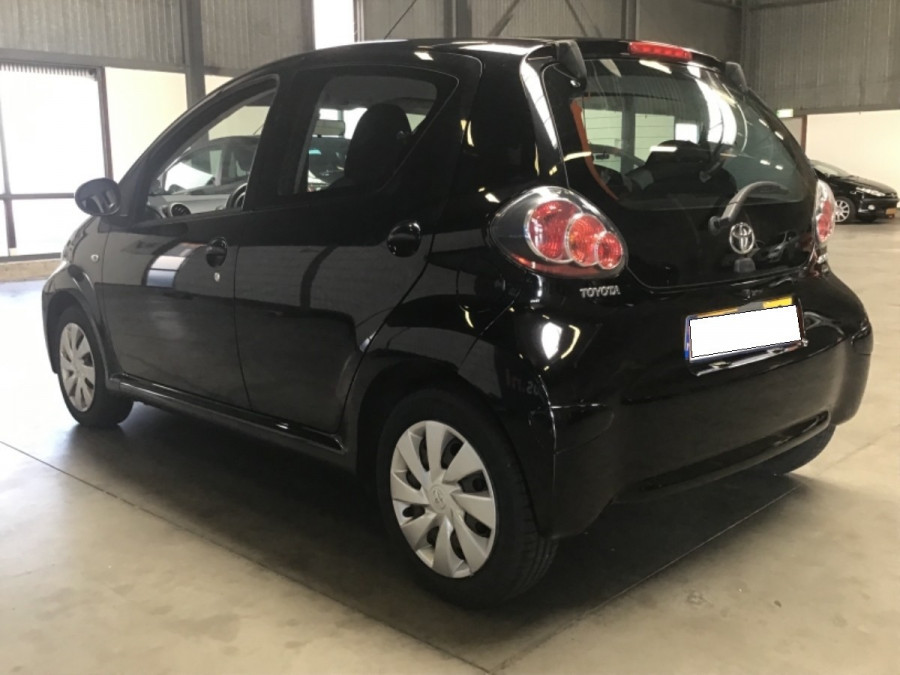 Toyota Aygo 1.0 Automat COOL 1.majiteľ + sezónne prezutie 