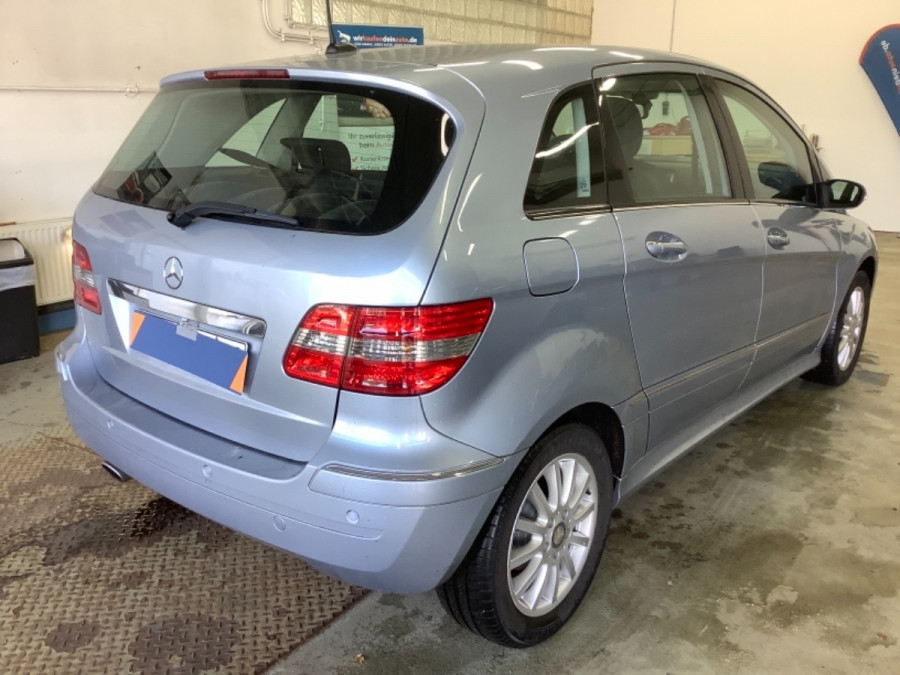 Mercedes Benz B 170 • Special Edition•  2008 + Sezónne prezutie 