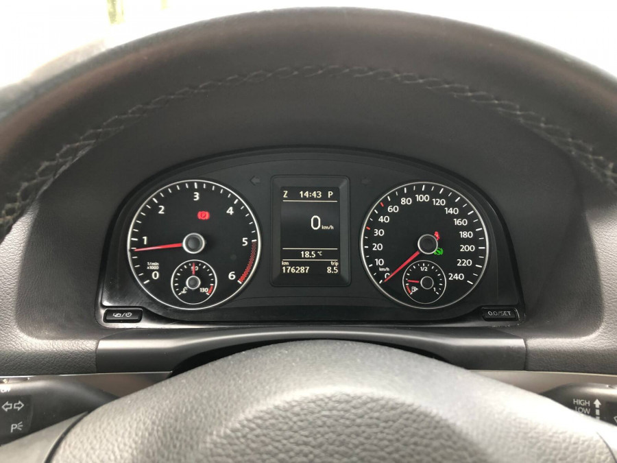 Volkswagen Touran 1.6 TDI DSG •Trendline• 7-miest Ťažné 2014