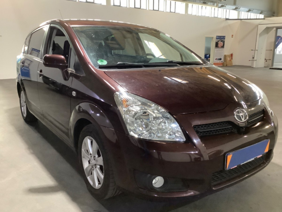Toyota Corolla Verso 1.8 Automat EXECUTIVE 2008 + sezónne prezutie