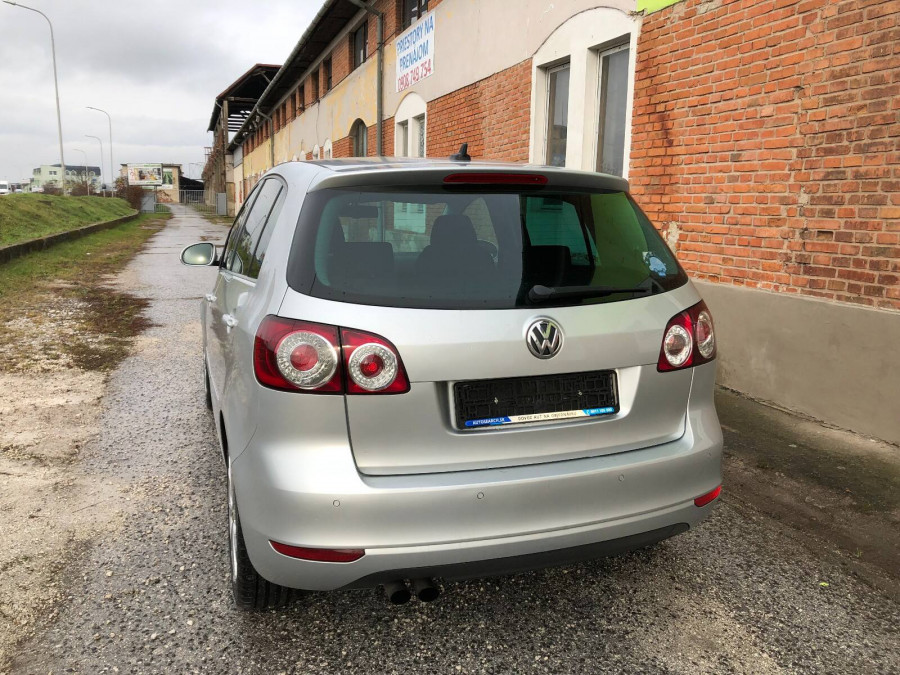 Volkswagen Golf Plus 2.0TDI DSG HIGHLINE 2011 + Sezónne prezutie