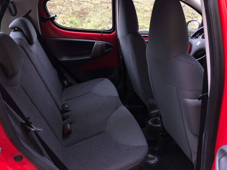 Peugeot 107 1.0 Automat URBAN 1.majiteľ + sezónne prezutie